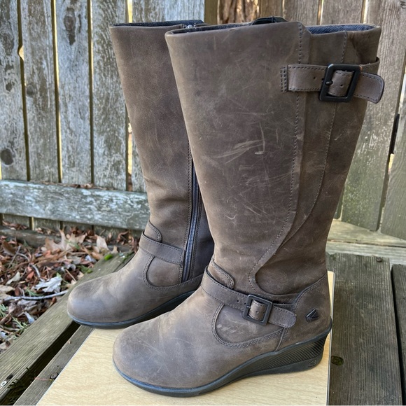 Keen Women’s Keen of Scots Brown Nubuck Leather Wedge Boots Sz 7.5 - Picture 2 of 16